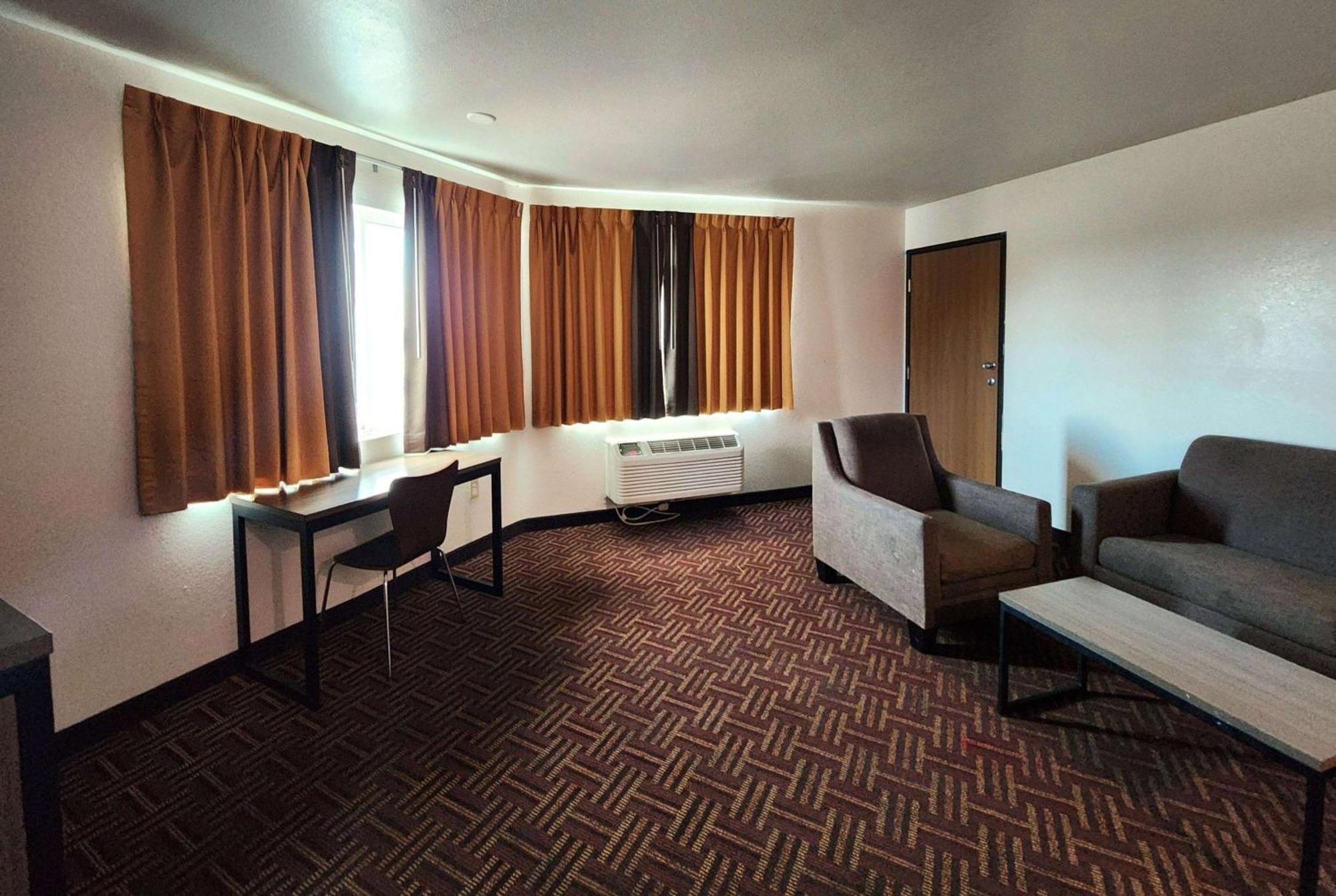 Super 8 By Wyndham Austin North/University Area Екстер'єр фото